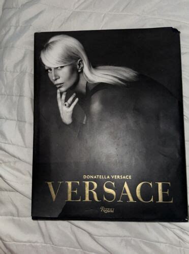 rizzoli versace book|Versace by STEFANO TONCHI .